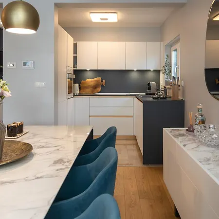 Apartmán Rina - 3 Bedroom With Private Pool