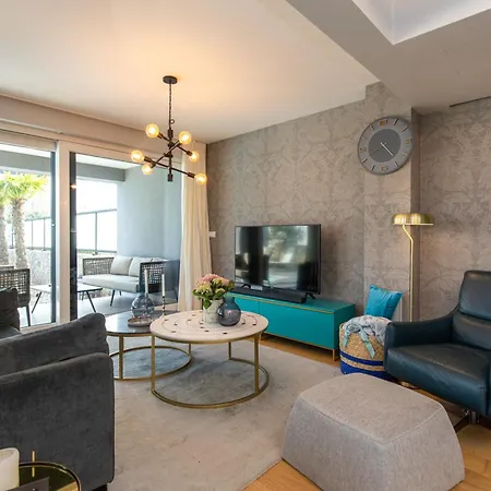 Apartman Rina - 3 Bedroom With Private Pool Krk Town