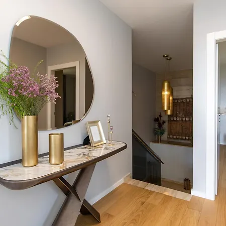 Rina - 3 Bedroom With Private Pool Krk Town