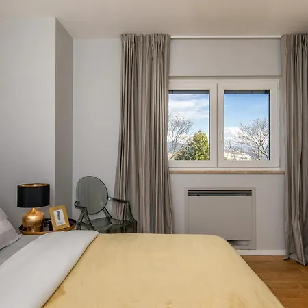 Apartman Rina - 3 Bedroom With Private Pool Krk Town