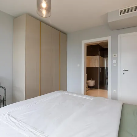 Rina - 3 Bedroom With Private Pool Apartment *
