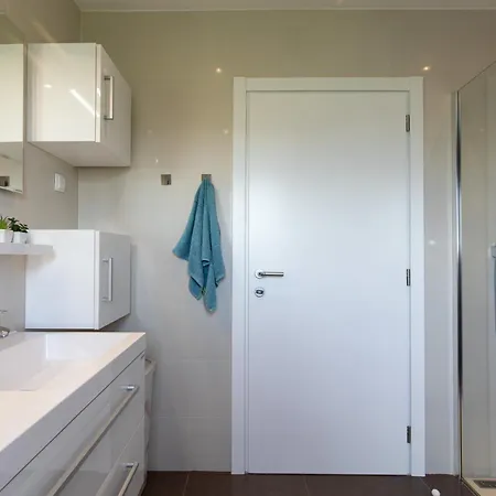 Apartment Rina - 3 Bedroom With Private Pool *