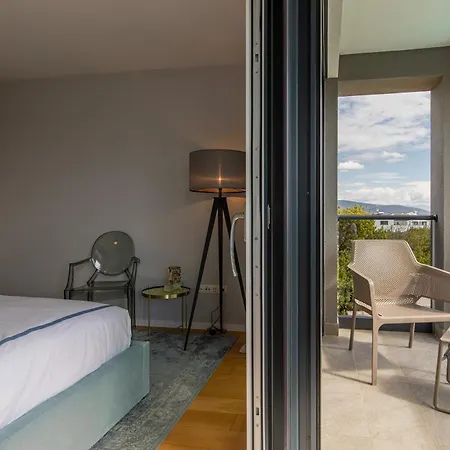 Rina - 3 Bedroom With Private Pool 크르크